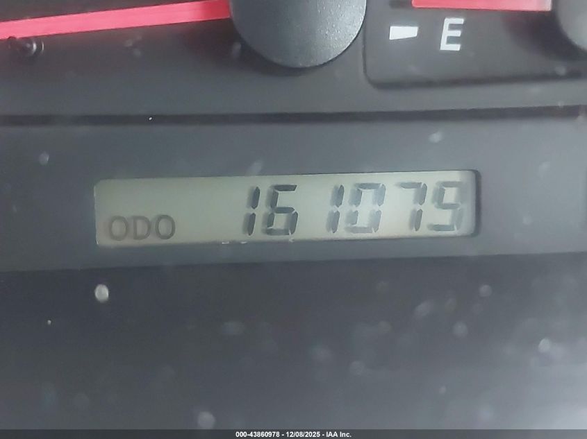 2004 Toyota Camry Xle VIN: 4T1BE30K94U828782 Lot: 43860978