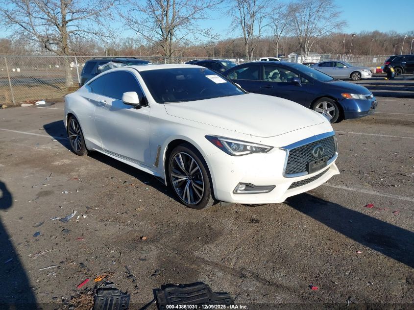 INFINITI Q60 LUXE AWD