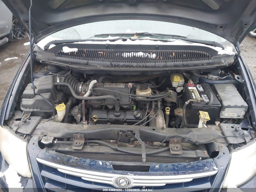 2C4GP44R25R566409 2005 CHRYSLER TOWN & COUNTRY photo no. 10