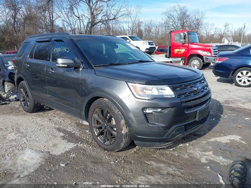 FORD EXPLORER XLT 2018