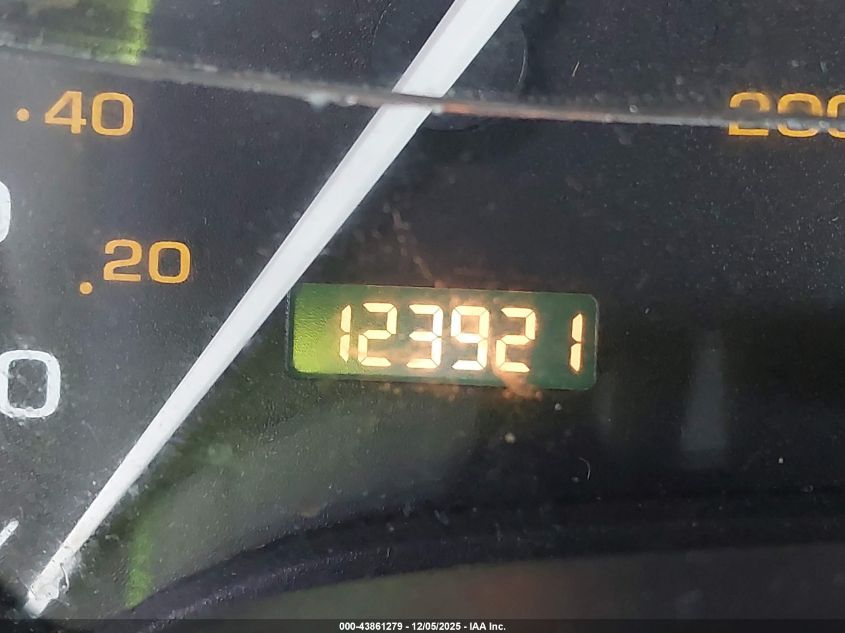 2003 Saturn Vue V6 VIN: 5GZCZ53B63S853085 Lot: 43861279