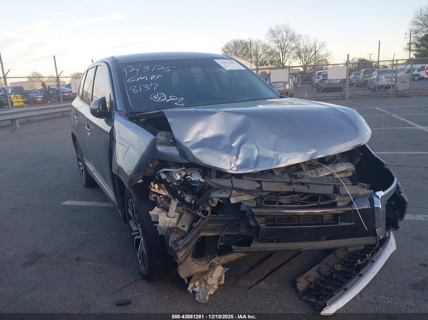 2017 Mitsubishi Outlander Es