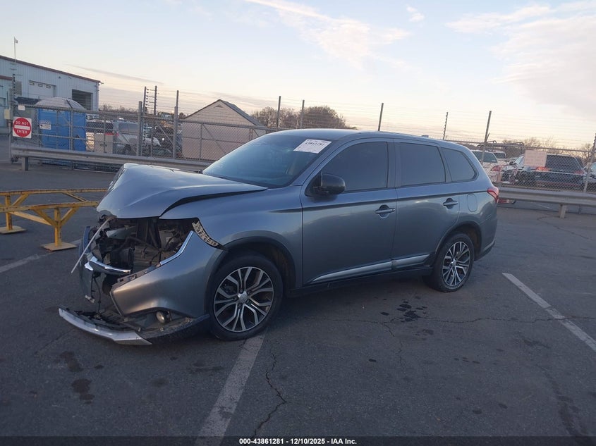 2017 Mitsubishi Outlander Es