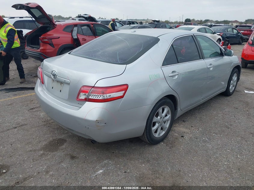 4T1BF3EK3AU114678 2010 TOYOTA CAMRY photo no. 4