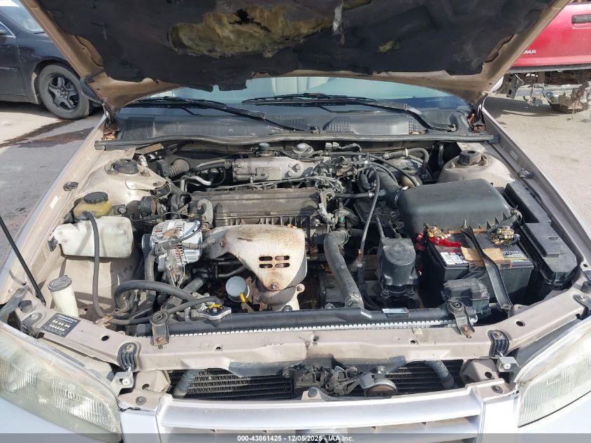 1999 Toyota Camry Le VIN: JT2BG22K1X0372836 Lot: 43861425