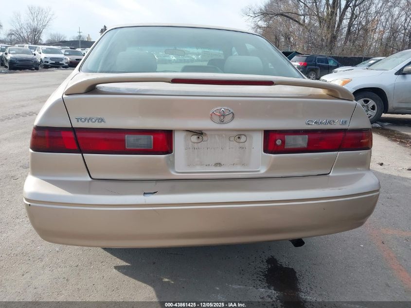 1999 Toyota Camry Le VIN: JT2BG22K1X0372836 Lot: 43861425