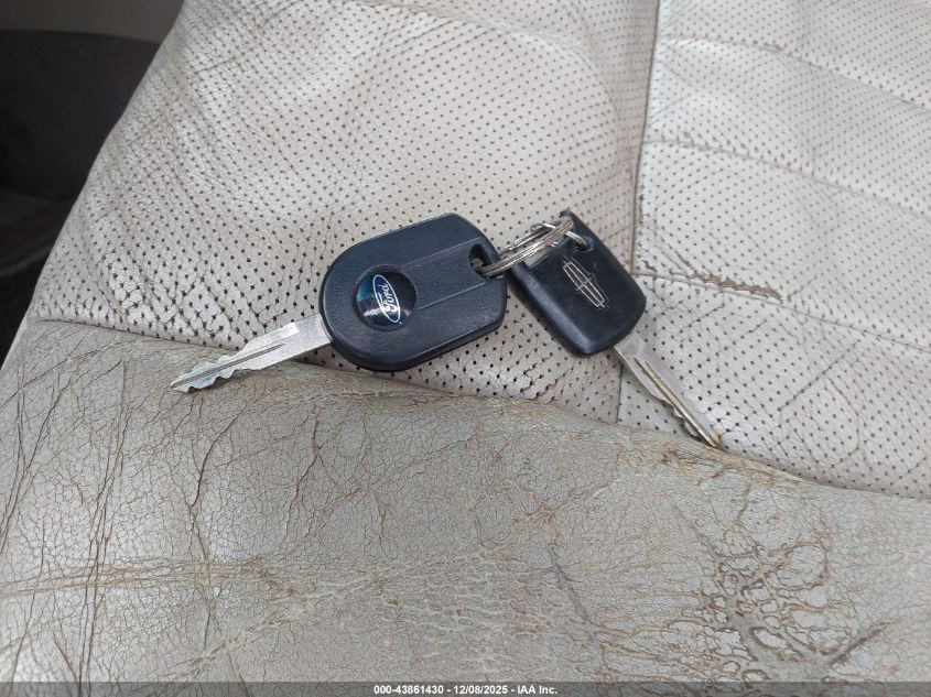 2003 Lincoln Navigator VIN: 5LMFU28R53LJ02726 Lot: 43861430