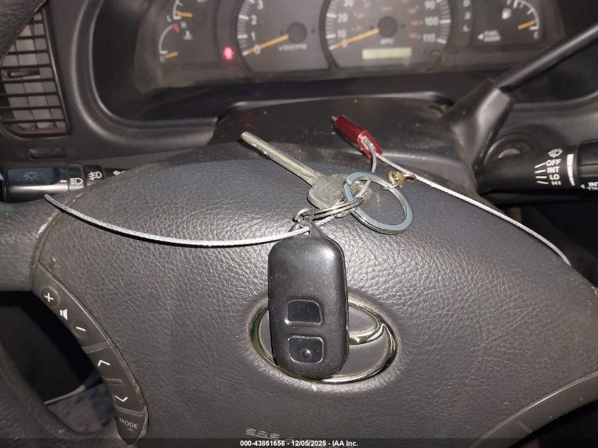 2004 Toyota Tundra Sr5 V8 VIN: 5TBDT441X4S456666 Lot: 43861656