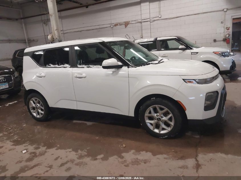 2022 Kia Soul S VIN: KNDJ23AU9N7166517 Lot: 43861673