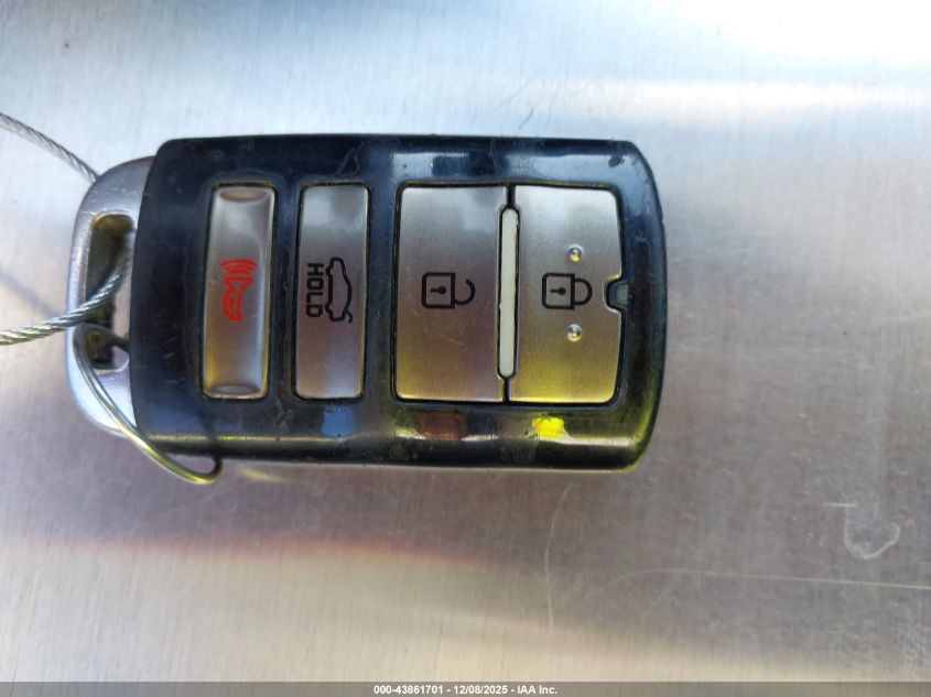 2015 Kia K900 Luxury VIN: KNALW4D49F6023487 Lot: 43861701