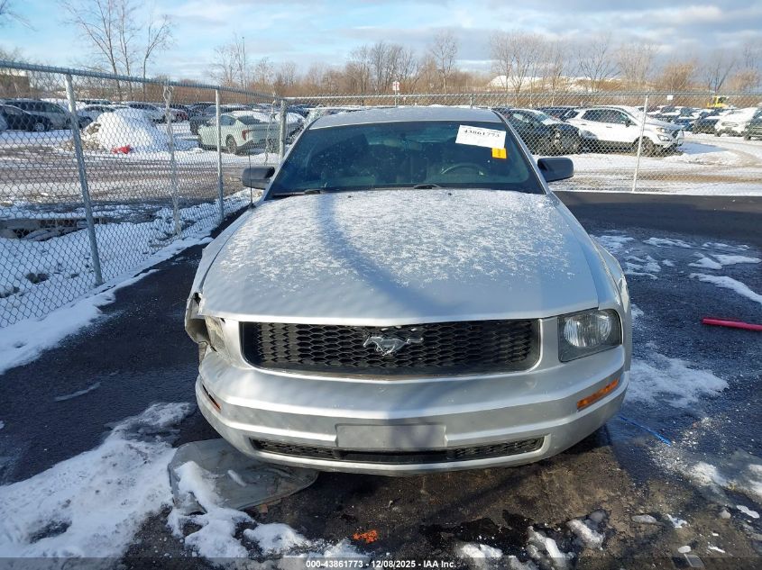 2005 Ford Mustang V6 Deluxe/V6 Premium VIN: 1ZVFT80N555260025 Lot: 43861773