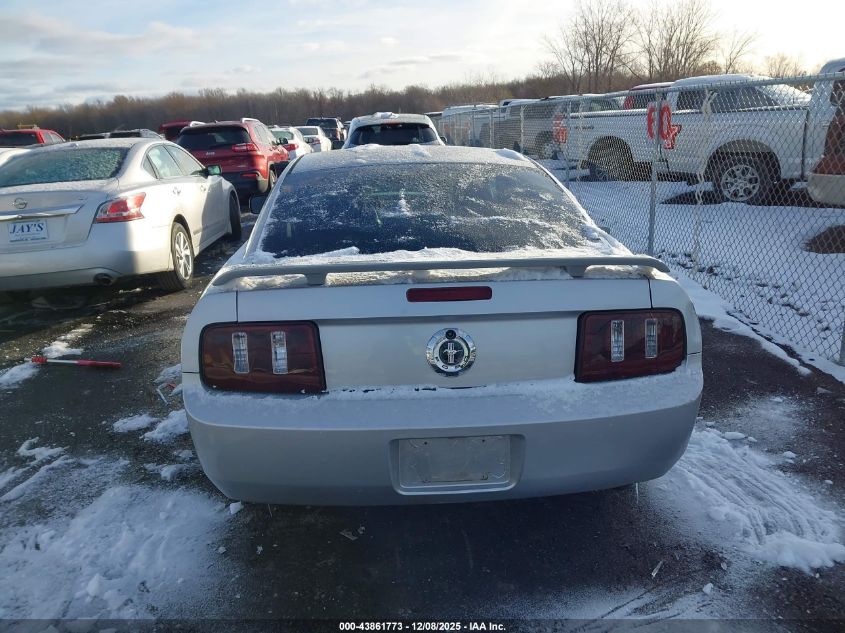 2005 Ford Mustang V6 Deluxe/V6 Premium VIN: 1ZVFT80N555260025 Lot: 43861773
