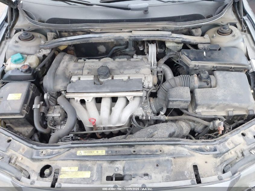 2004 Volvo V70 2.4 VIN: YV1SW61T042405718 Lot: 43861784