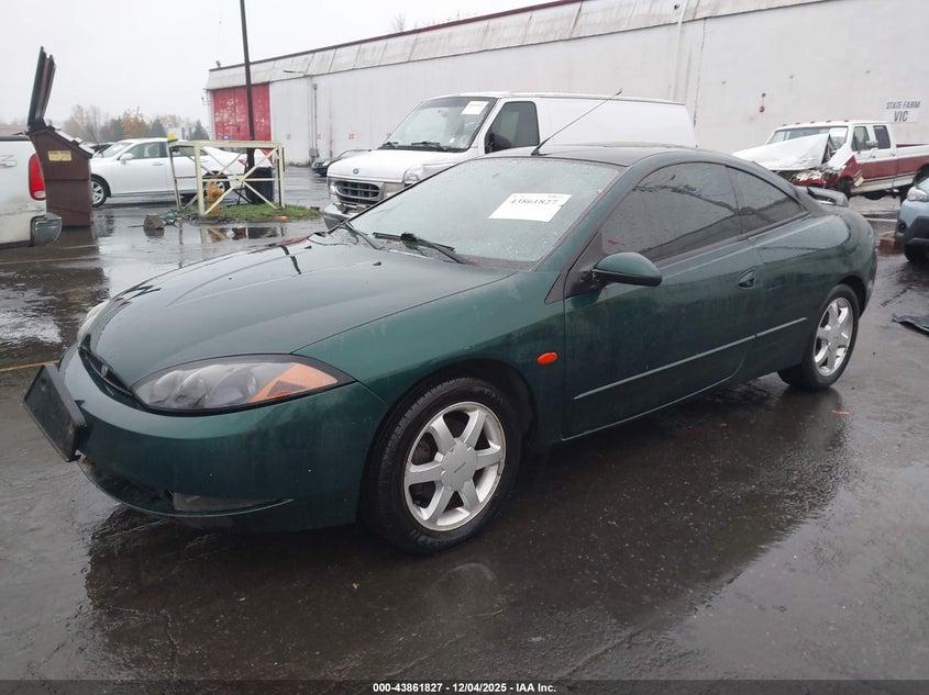 1ZWFT61L9X5668737 1999 MERCURY COUGAR photo no. 2