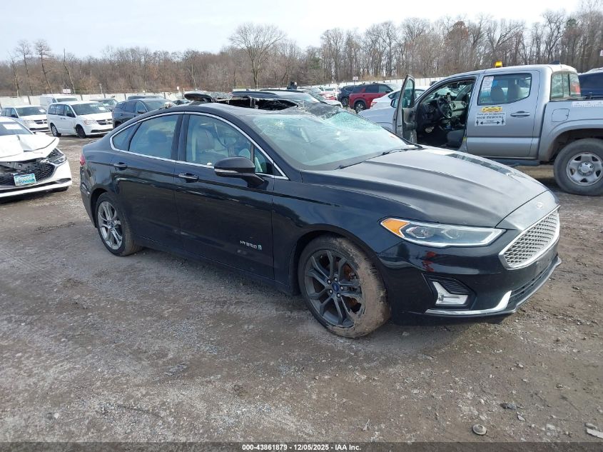 FORD FUSION HYBRID TITANIUM