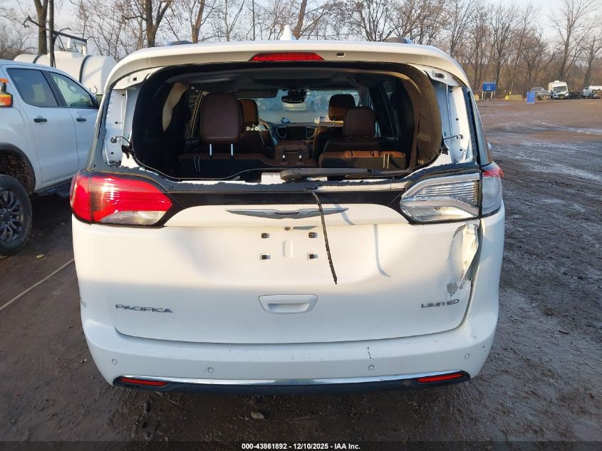 2017 Chrysler Pacifica Limited VIN: 2C4RC1GG6HR584137 Lot: 43861892