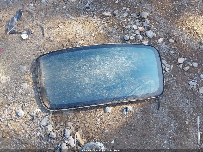 2002 Mercedes-Benz Clk 320 VIN: WDBLK65G82T114361 Lot: 43862003