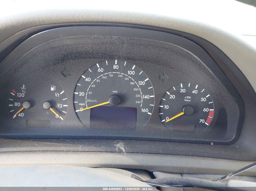 2002 Mercedes-Benz Clk 320 VIN: WDBLK65G82T114361 Lot: 43862003