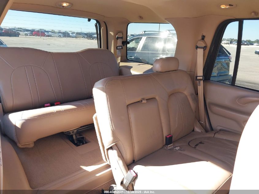 1999 Ford Expedition Eddie Bauer/Xlt VIN: 1FMRU17L7XLC11797 Lot: 43862031