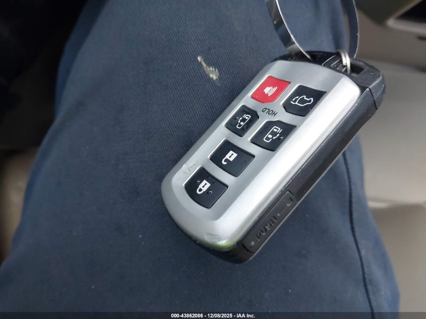 2020 Toyota Sienna Xle VIN: 5TDYZ3DC1LS083311 Lot: 43862086