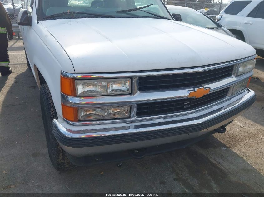 1998 Chevrolet K1500 Fleetside VIN: 2GCEK19R4W1105841 Lot: 43862246