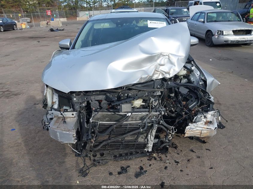 2018 Honda Clarity Plug-In Hybrid Touring VIN: JHMZC5F39JC006827 Lot: 43862261