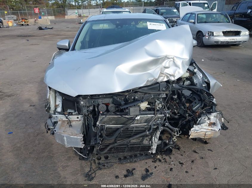 2018 Honda Clarity Plug-In Hybrid Touring VIN: JHMZC5F39JC006827 Lot: 43862261