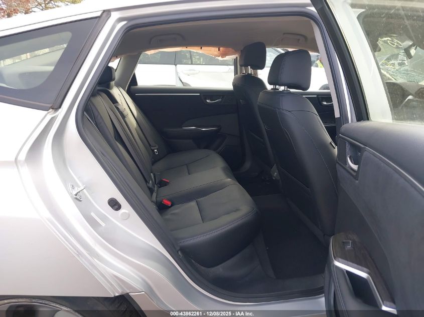 2018 Honda Clarity Plug-In Hybrid Touring VIN: JHMZC5F39JC006827 Lot: 43862261