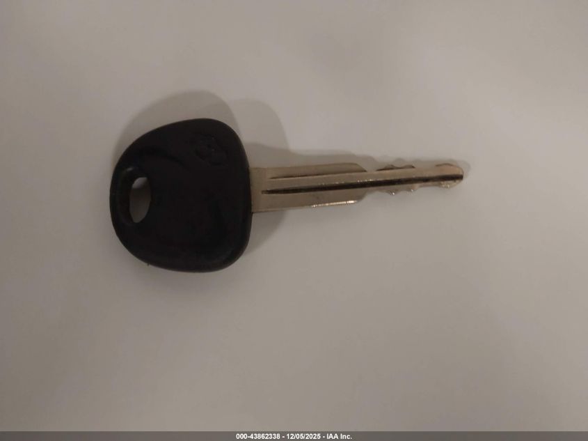 2004 Hyundai Elantra Gls/Gt VIN: KMHDN46D24U835452 Lot: 43862338