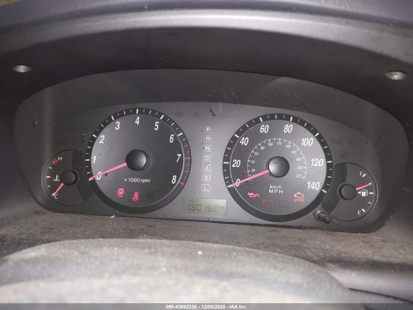 2004 Hyundai Elantra Gls/Gt VIN: KMHDN46D24U835452 Lot: 43862338