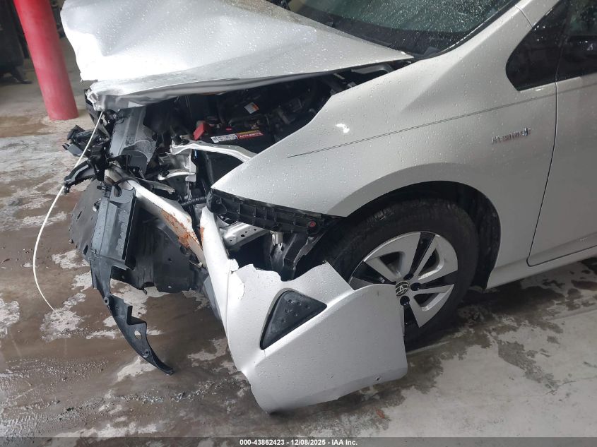 2018 Toyota Prius Two VIN: JTDKBRFU5J3596966 Lot: 43862423