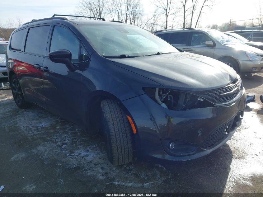 2018 Chrysler Pacifica Touring L Plus