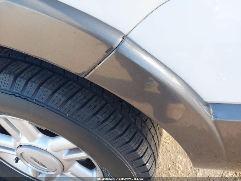 2004 Ford Expedition Nbx/Xlt VIN: 1FMFU16L14LB17303 Lot: 43862491