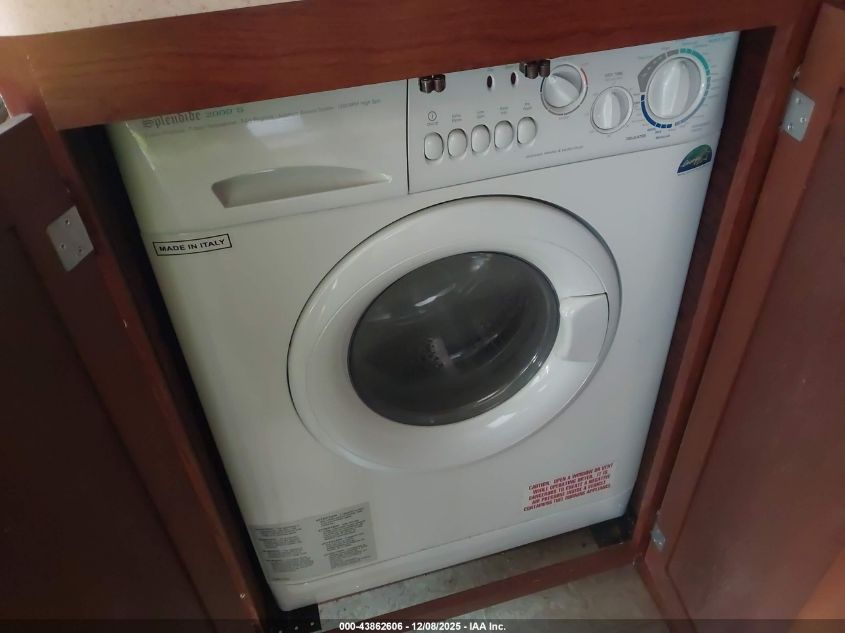 2007 Fleetwood Bounder VIN: 1F6NF53Y260A13864 Lot: 43862606