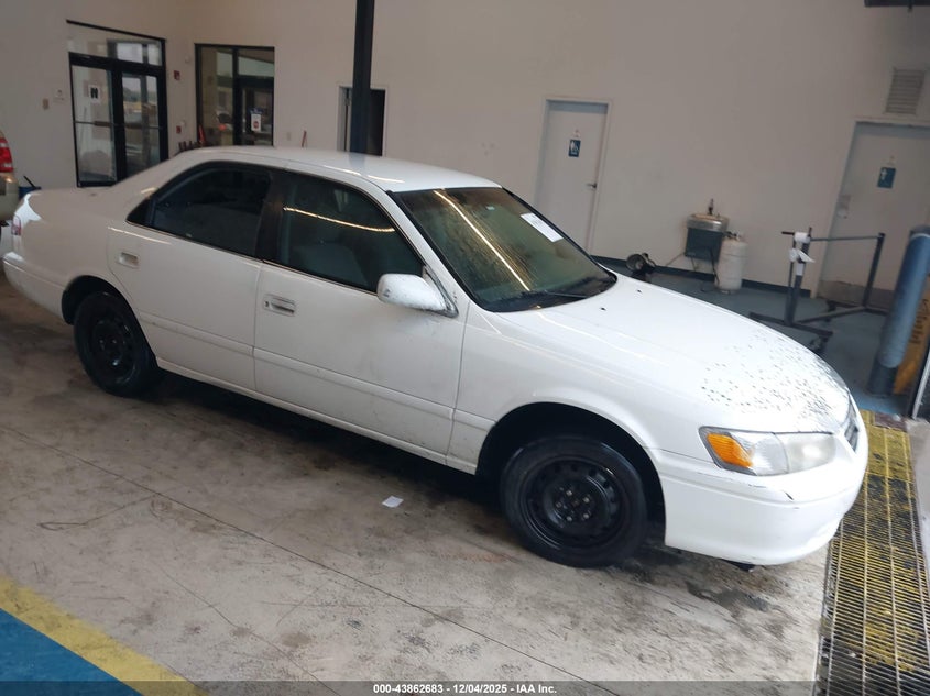 4T1BF28KXYU090993 2000 TOYOTA CAMRY photo no. 6