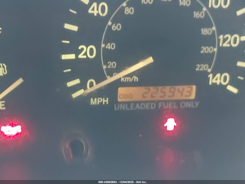 4T1BF28KXYU090993 2000 TOYOTA CAMRY photo no. 7
