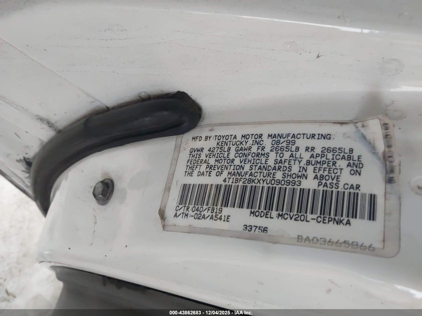 4T1BF28KXYU090993 2000 TOYOTA CAMRY photo no. 9