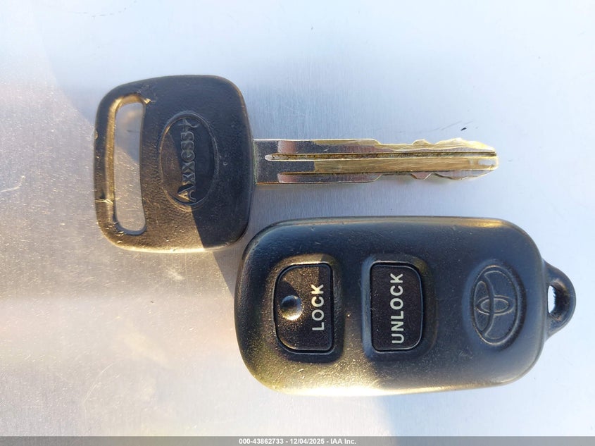 JT2BG22K810546358 2001 TOYOTA CAMRY photo no. 11