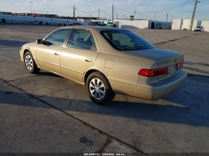 JT2BG22K810546358 2001 TOYOTA CAMRY photo no. 3