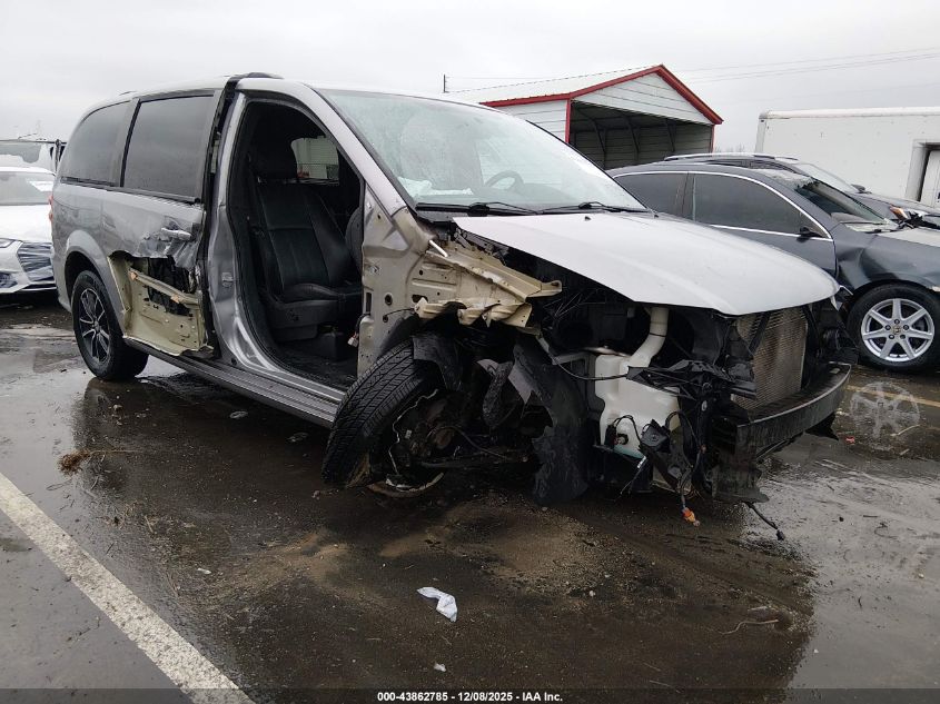 DODGE GRAND CARAVAN R/T