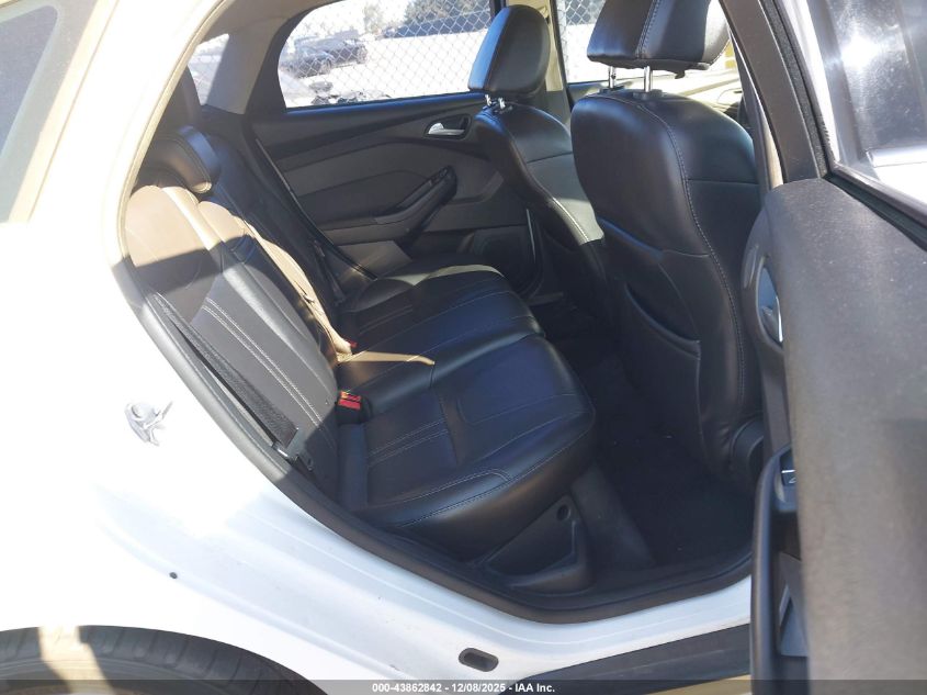 2012 Ford Focus Sel VIN: 1FAHP3M23CL429590 Lot: 43862842