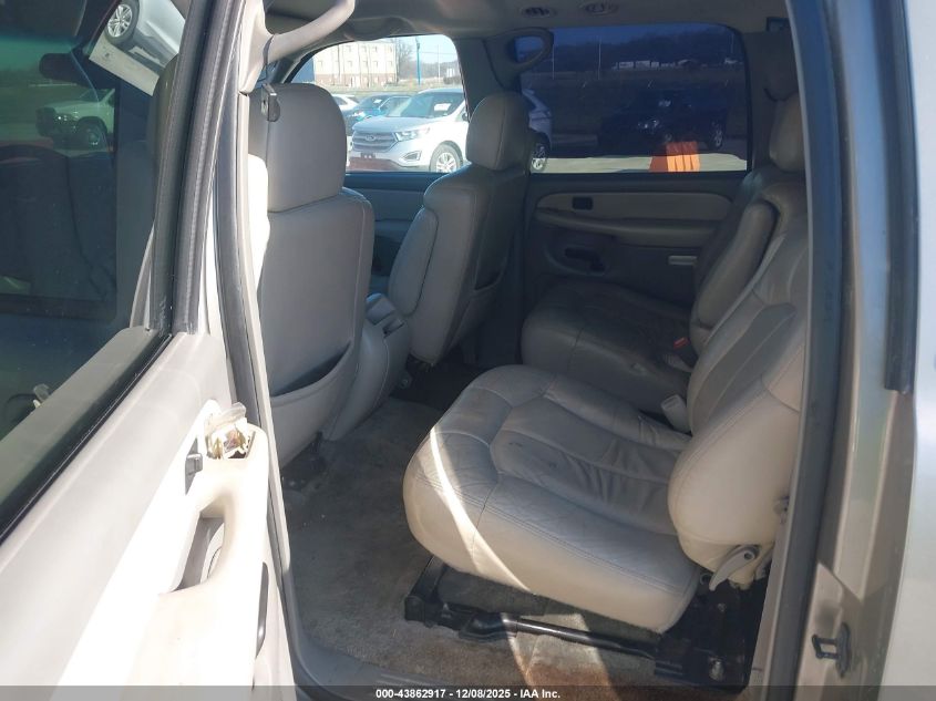 2001 Chevrolet Suburban 1500 Lt VIN: 3GNEC16T81G165674 Lot: 43862917