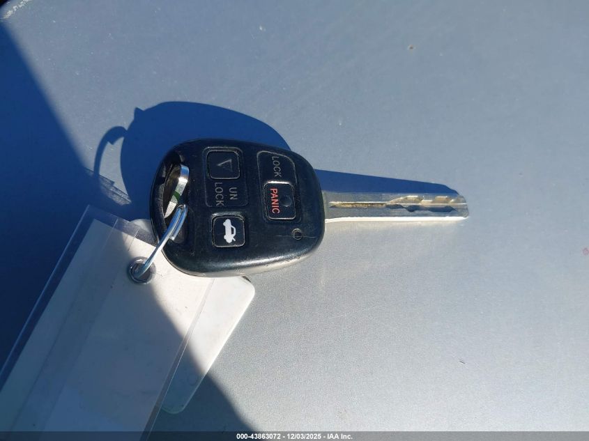 2000 Lexus Es 300 VIN: JT8BF28G2Y0270068 Lot: 43863072