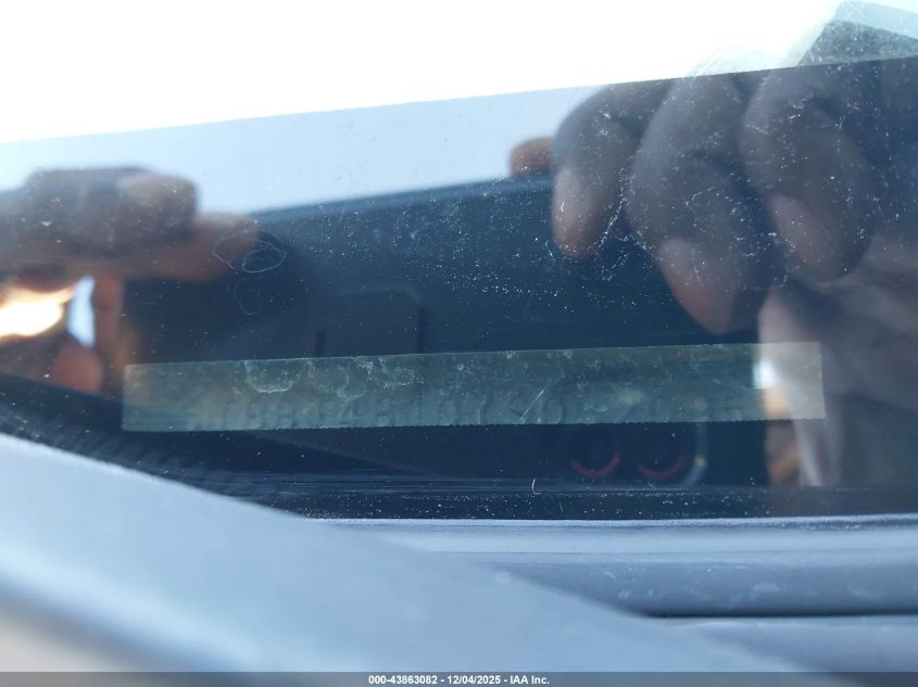 2000 Toyota Tundra Ltd V8 VIN: 5TBBT4810YS032095 Lot: 43863082