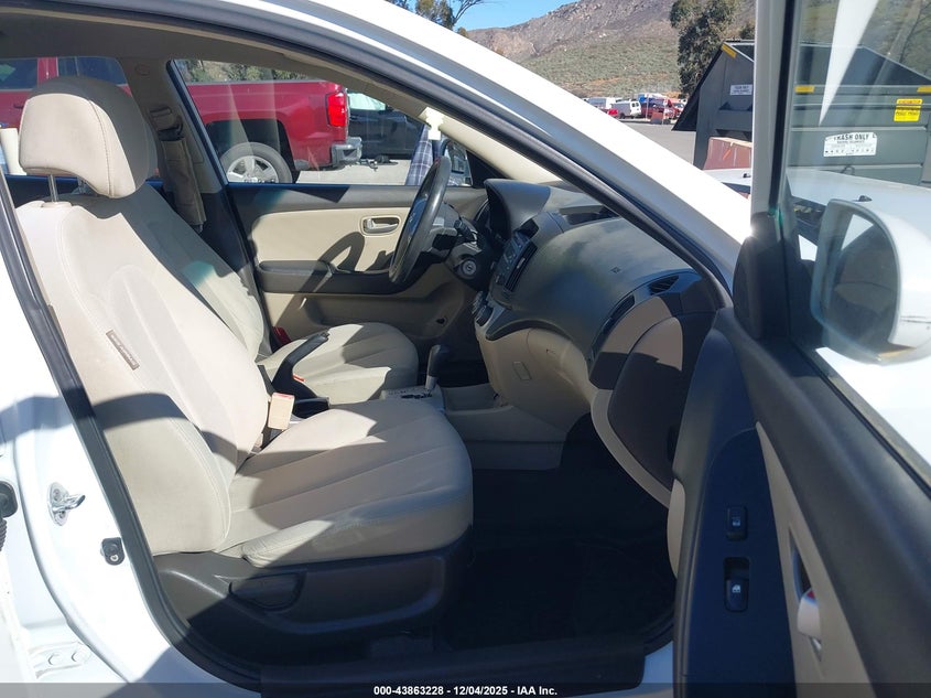 KMHDU46D88U328886 2008 HYUNDAI ELANTRA photo no. 5