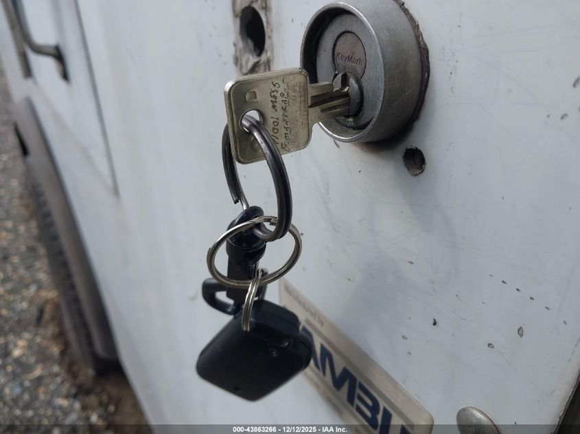 2017 Ford E-450 Cutaway VIN: 1FDXE4FS4HDC09581 Lot: 43863266