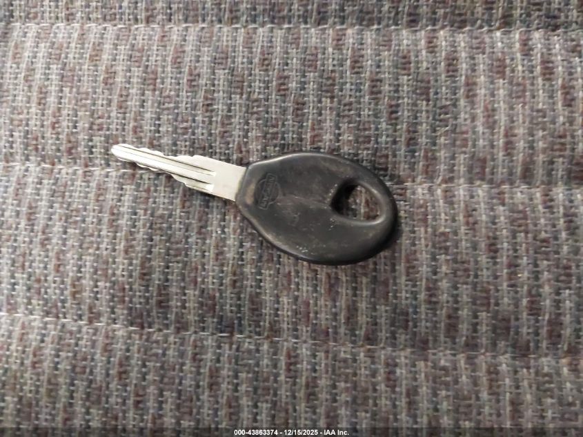 1996 Nissan Truck Xe VIN: 1N6SD11S7TC301366 Lot: 43863374