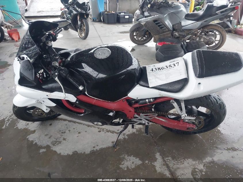 2001 Honda Cbr600 F4 VIN: JH2PC35111M202212 Lot: 43863537