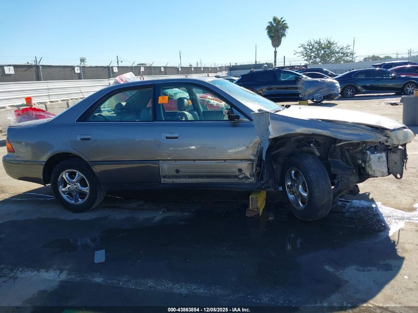 1999 Lexus Es 300 VIN: JT8BF28G1X5056092 Lot: 43863854