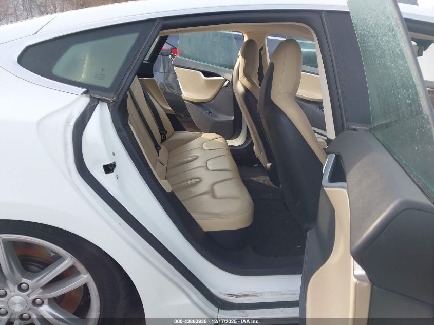 2015 Tesla Model S 60/70/85 VIN: 5YJSA1S13FFP77011 Lot: 43863935